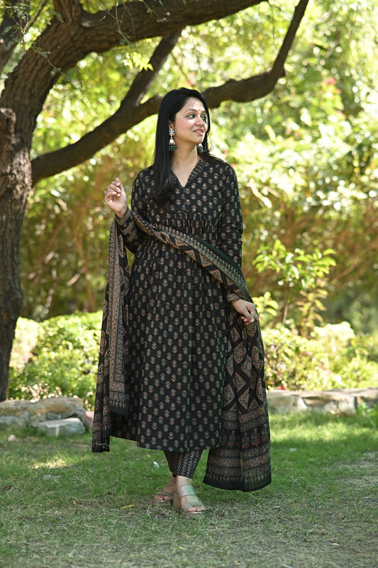 Black Alia Cotton Suit Set