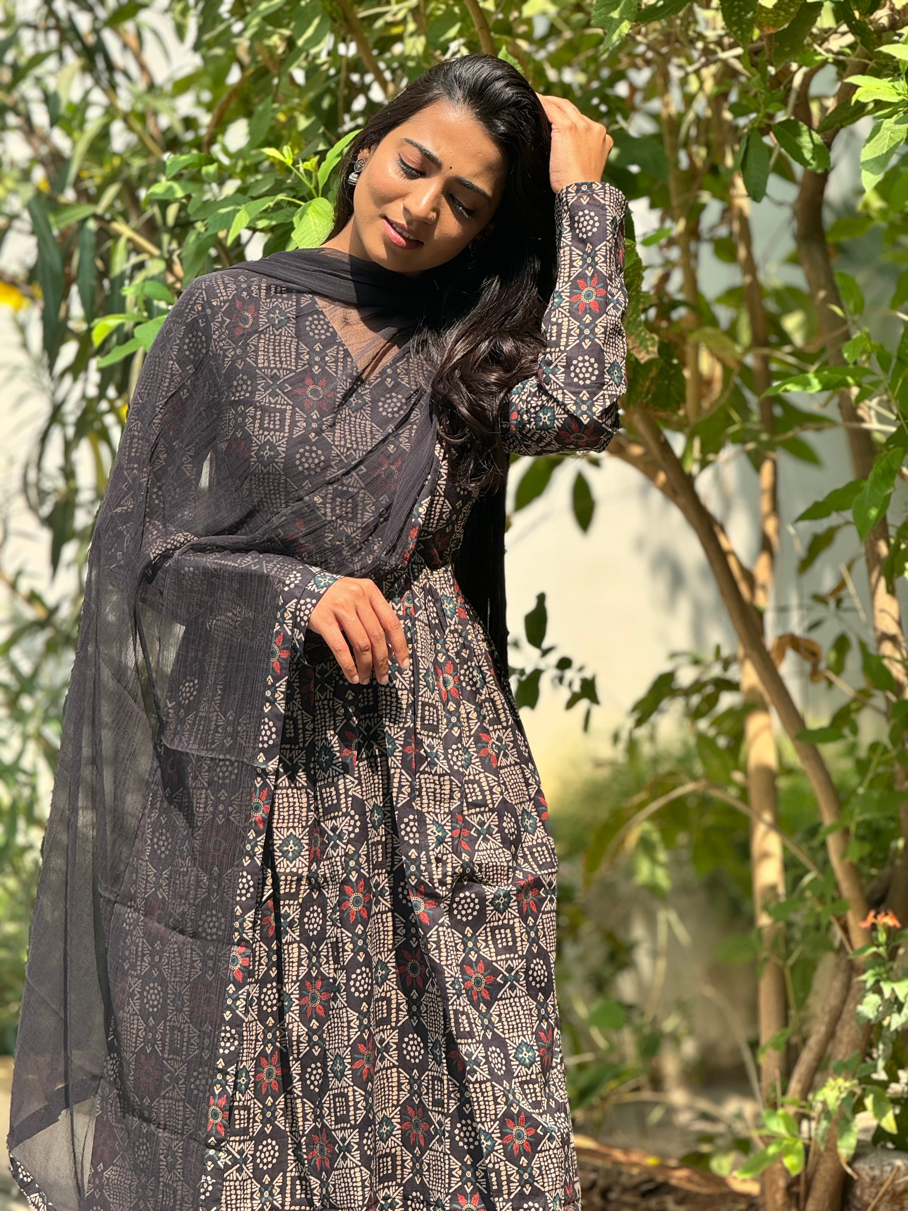 Dhwali Cotton Suit Set