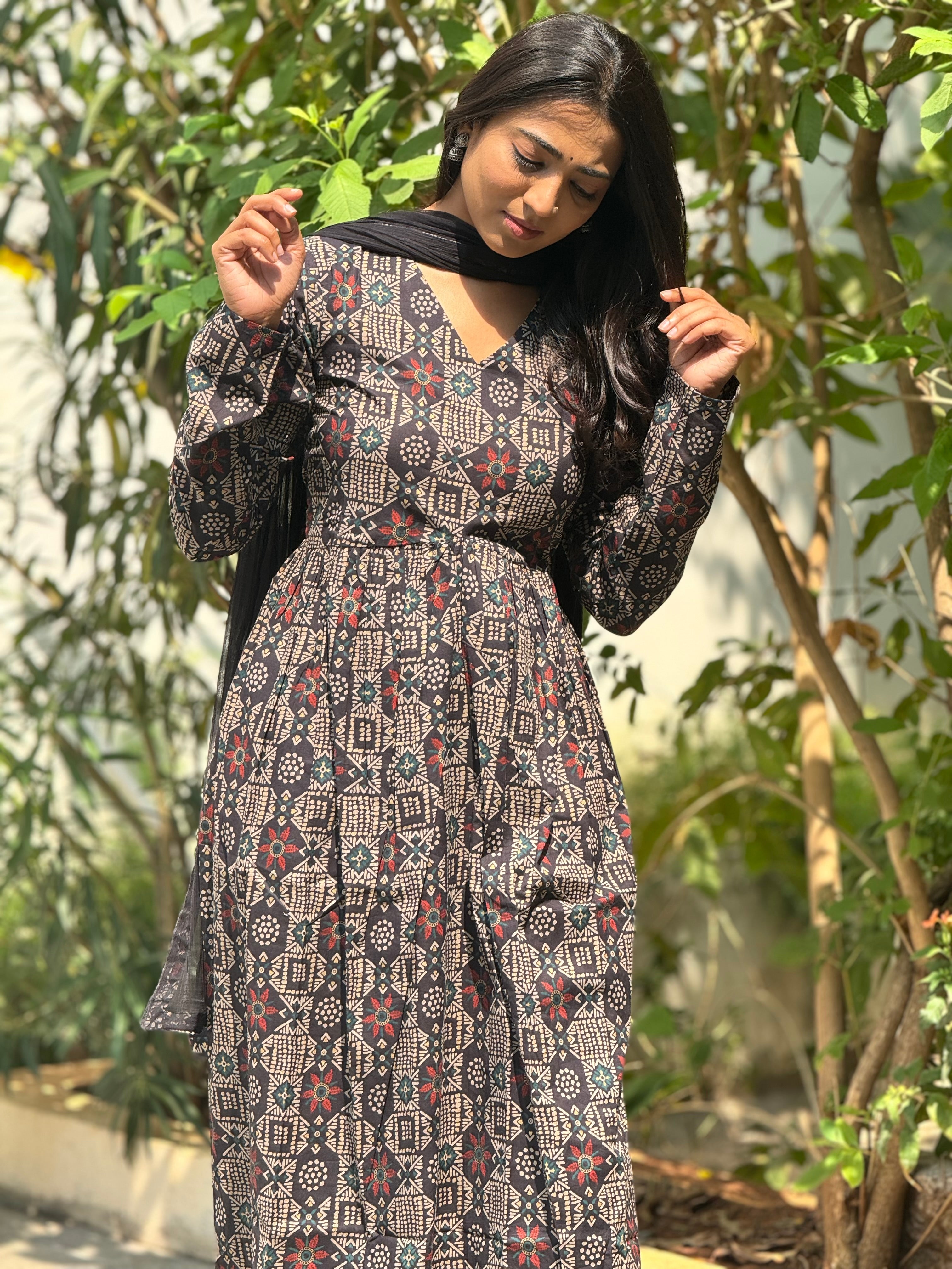 Dhwali Cotton Suit Set