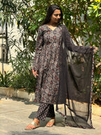 Dhwali Cotton Suit Set