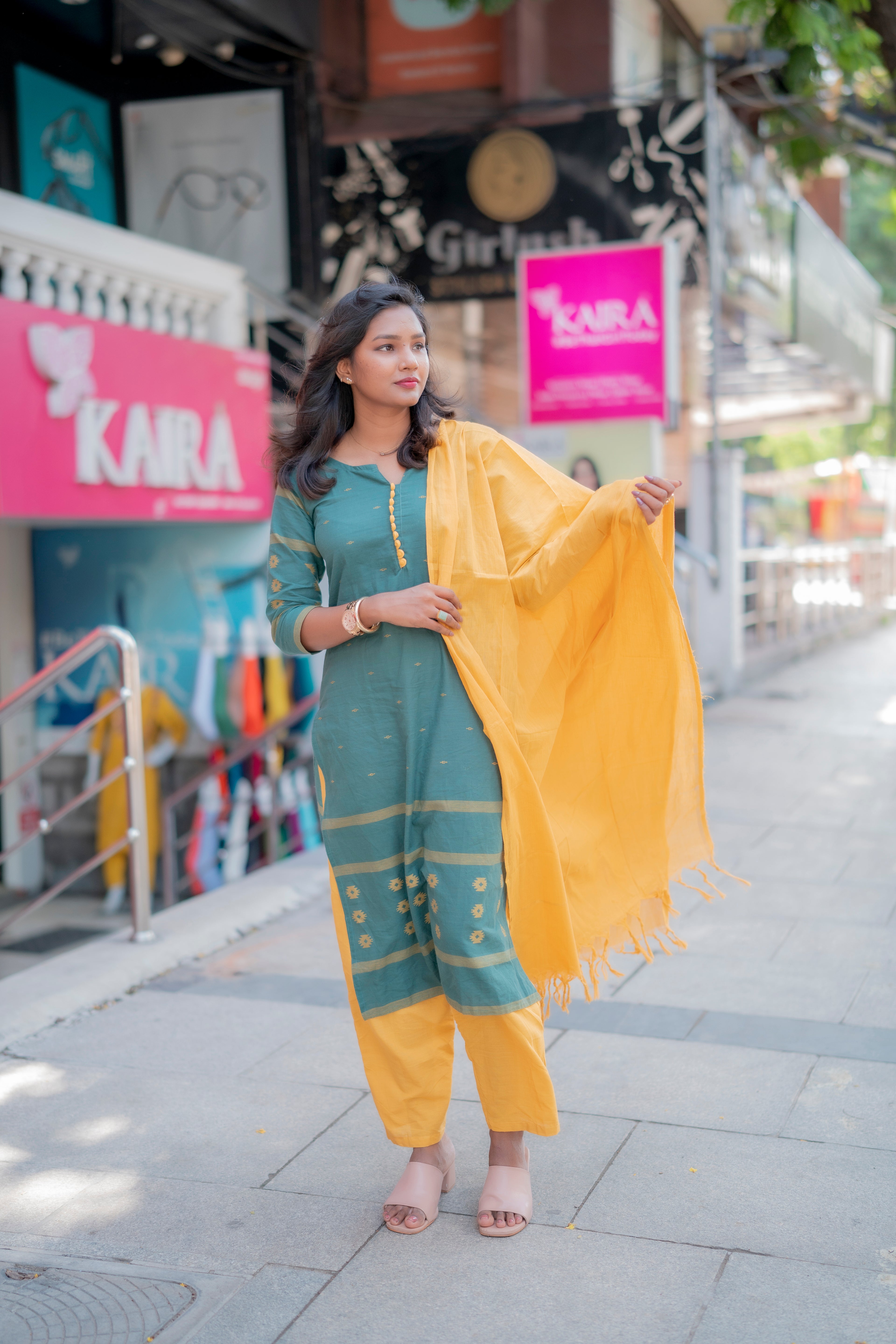 Meeksha Cotton Suit Set