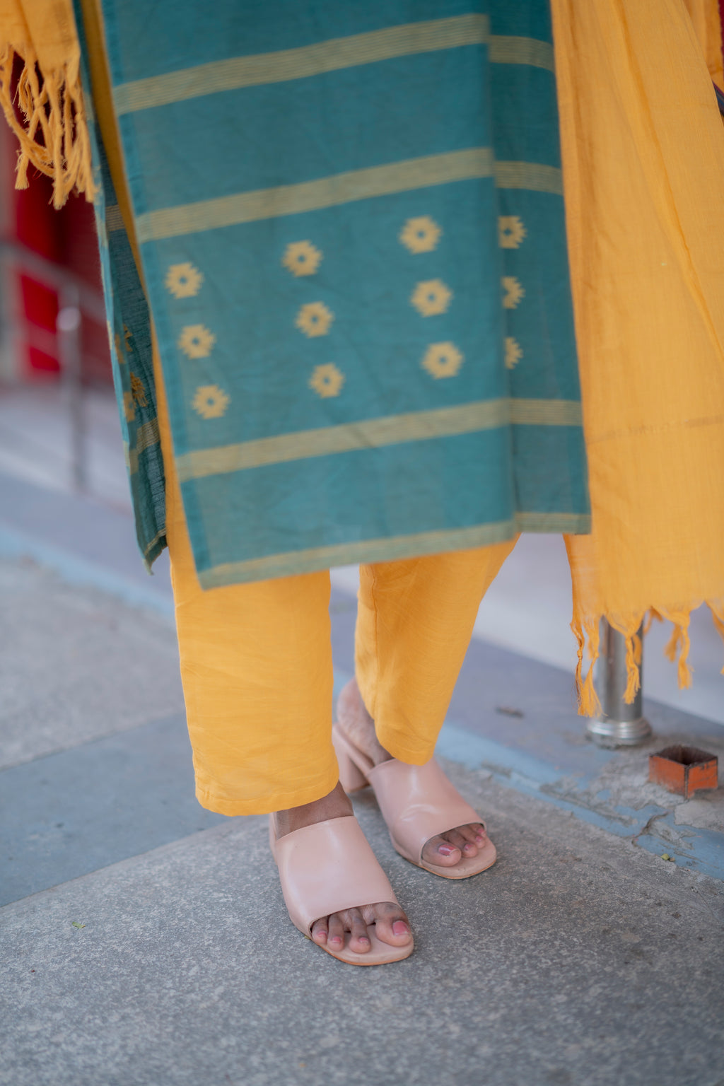 Meeksha Cotton Suit Set