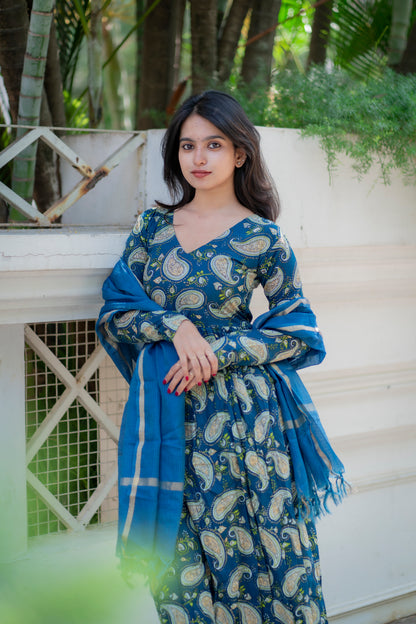 Theepthi Cotton Suit Set