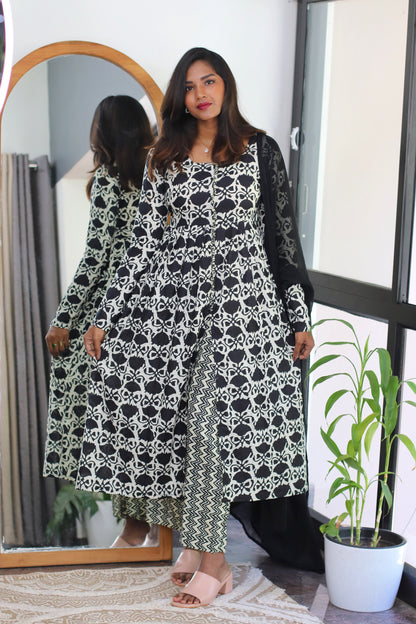 Lydia Cotton Suit set