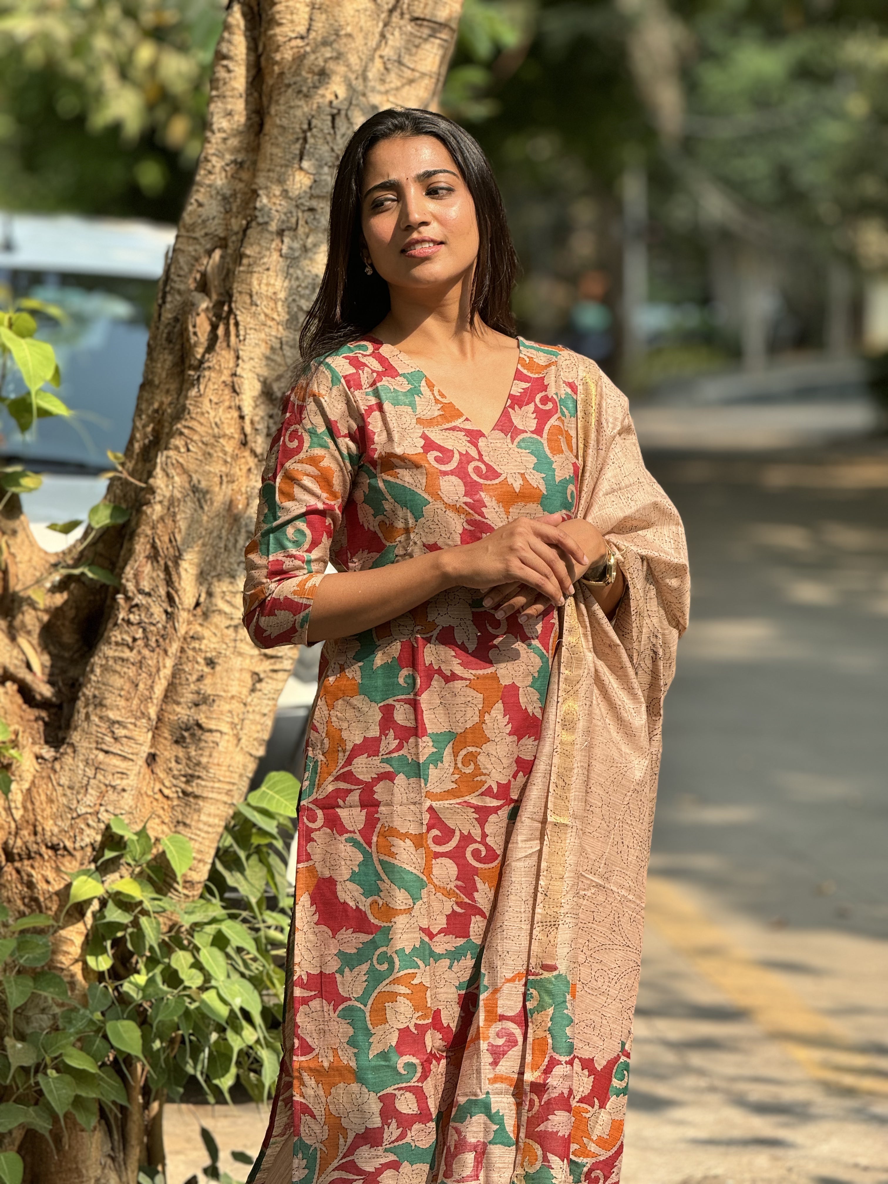Aurelia Khadi dupion Suit Set