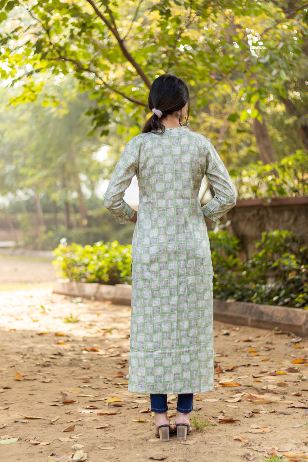 Two Tone Gold Print Capsule Rayon Kurti