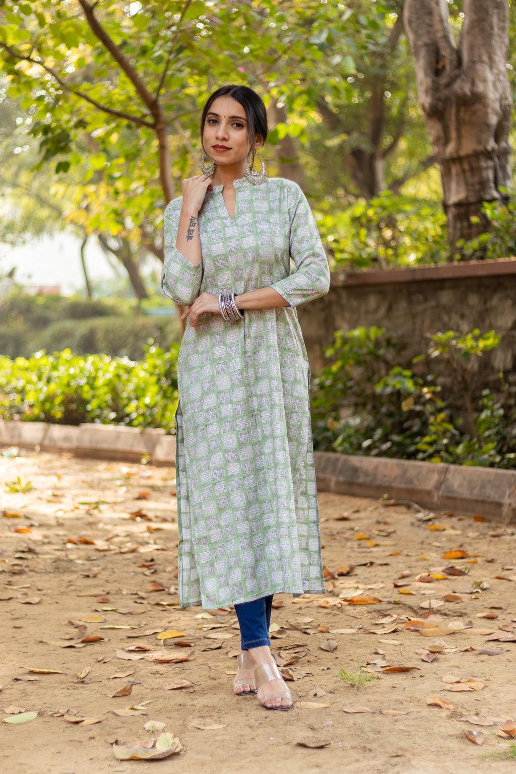 Two Tone Gold Print Capsule Rayon Kurti