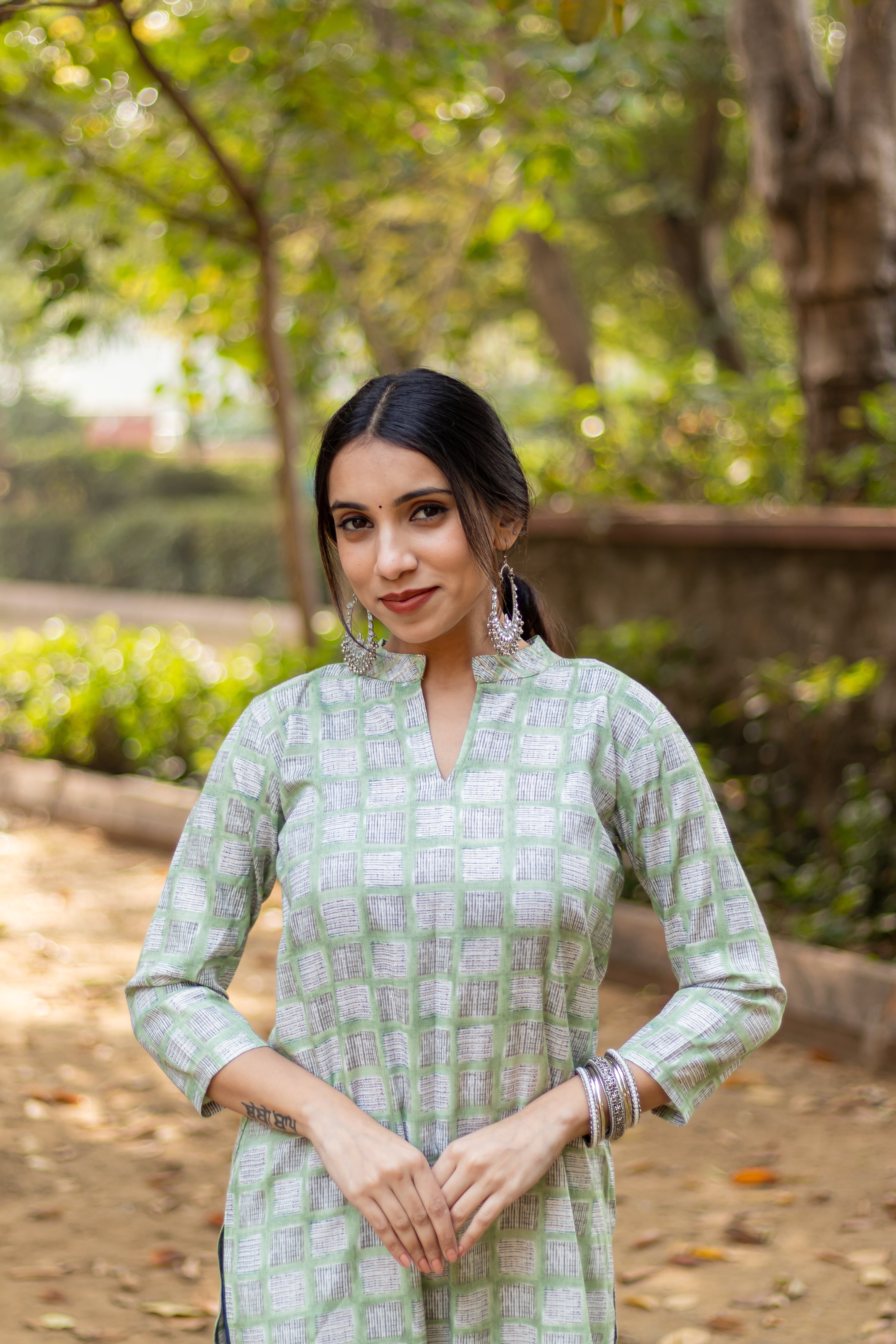 Two Tone Gold Print Capsule Rayon Kurti