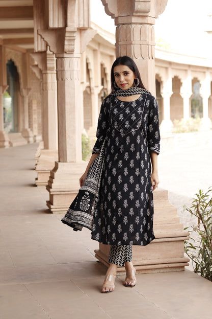 LEEFY BLACK KURTI SET - TADA