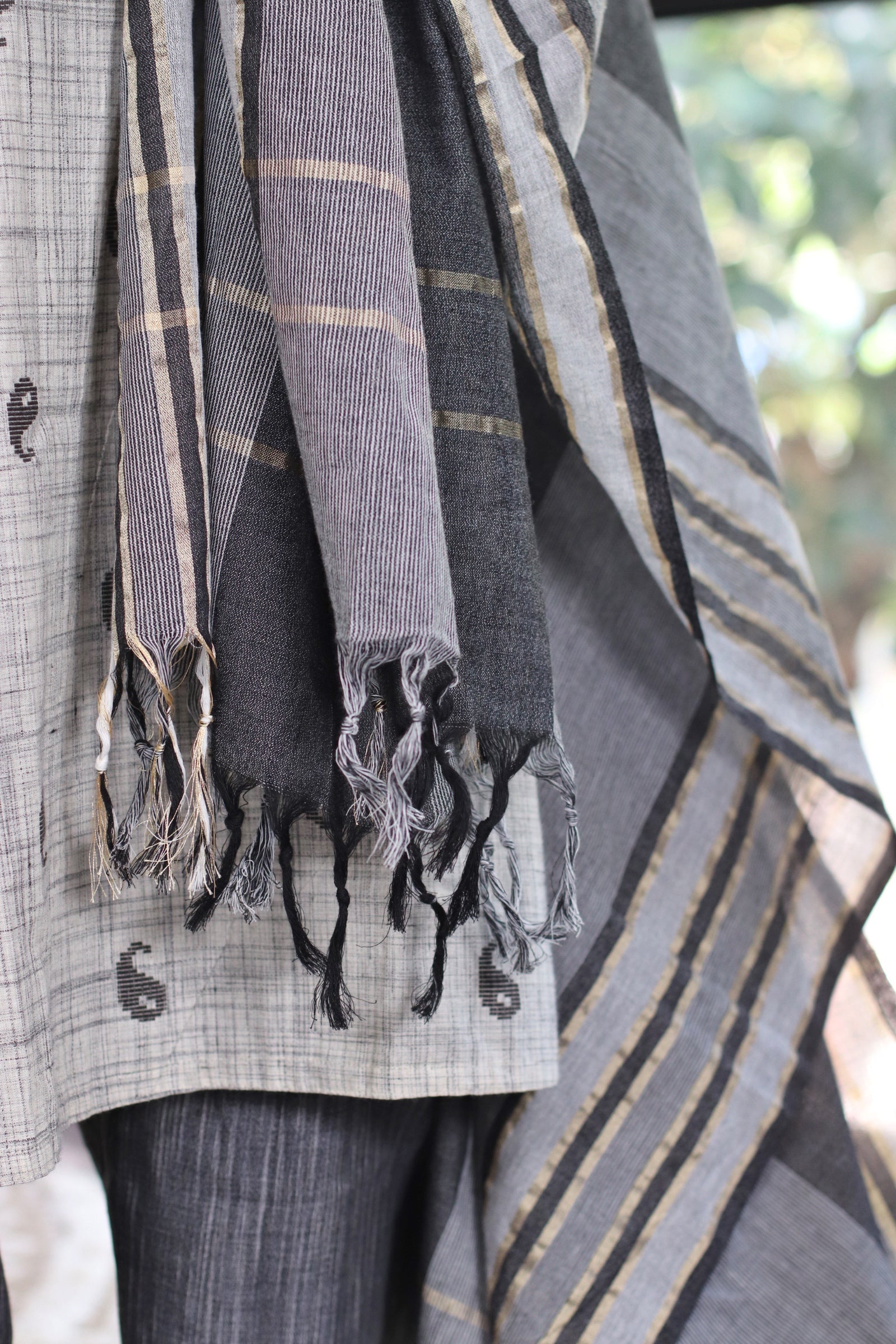 Lithiya Handloom Cotton Suit Set