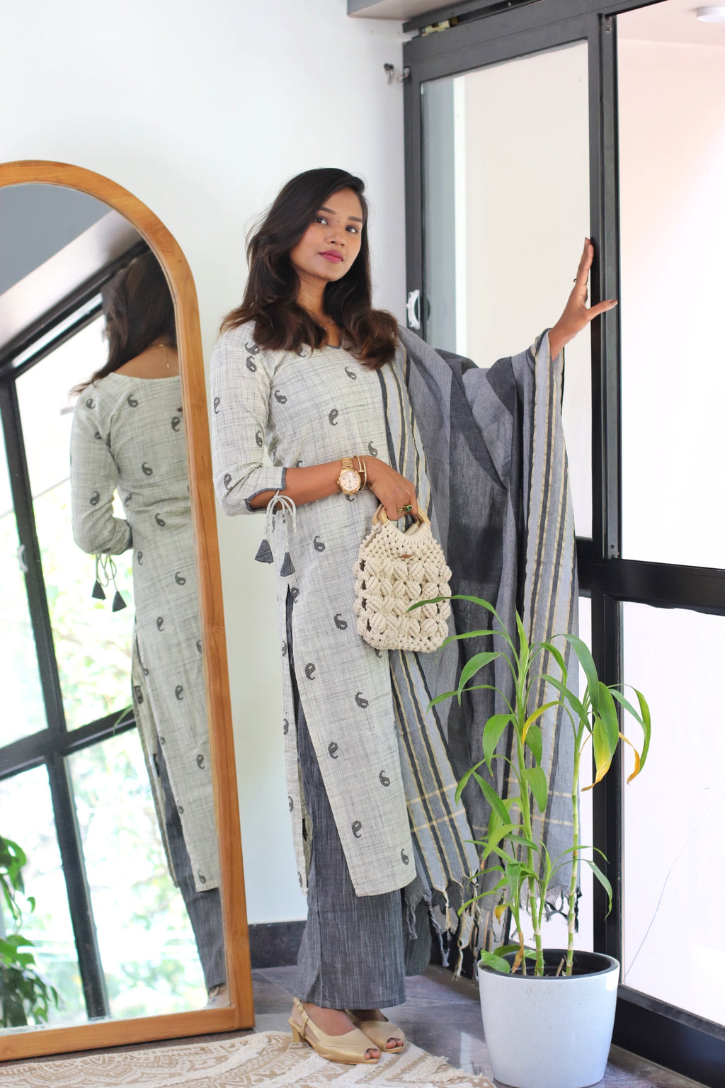 Lithiya Handloom Cotton Suit Set