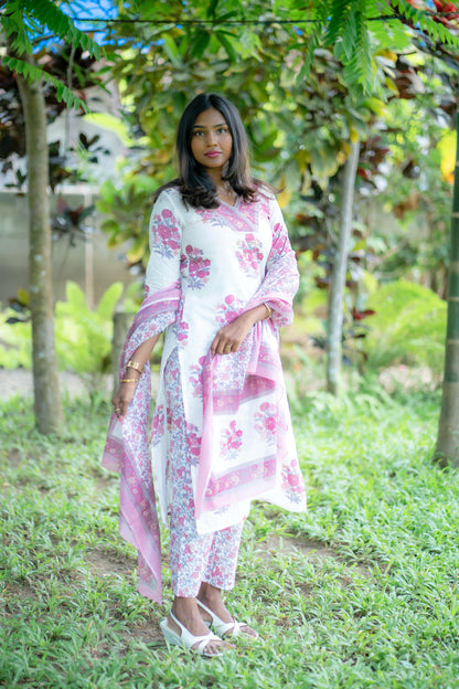 Aishu Cotton Mulmul suit Set