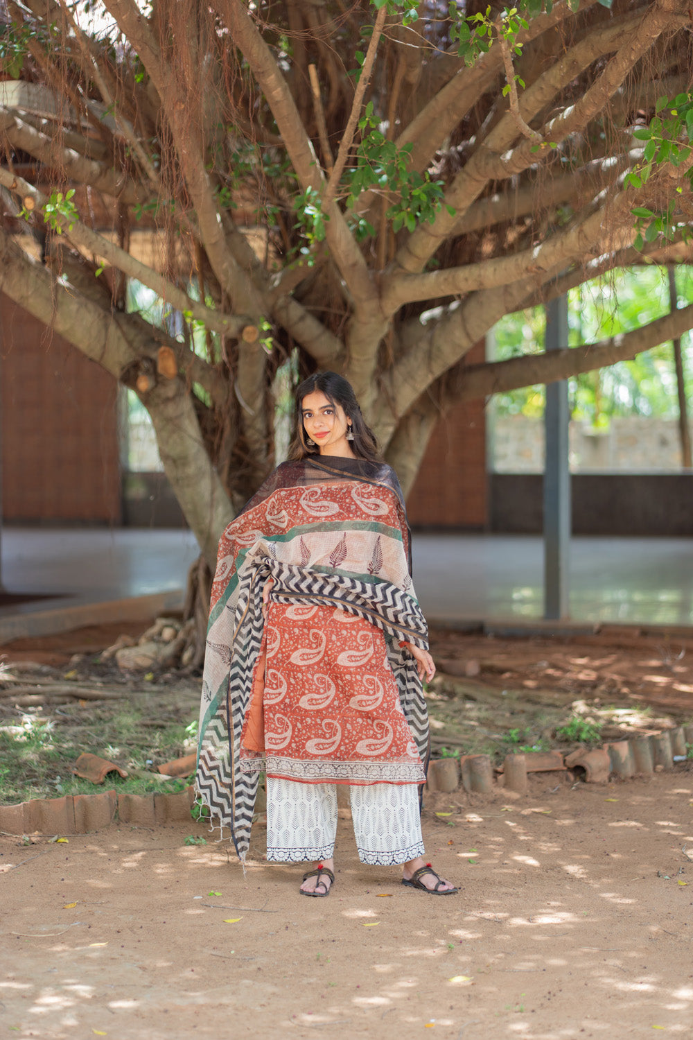 Vidya rust paisley suit set - full view of printed dupatta